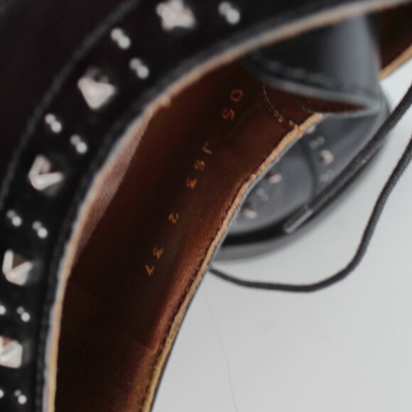 Valentino Garavani Gentleglam Studded Wingtip Oxford (Women) - Picture 4 of 16